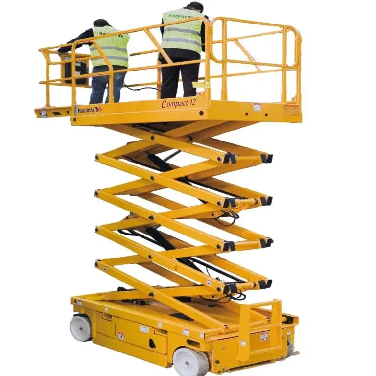 Arriendo de Alzahombre Tijera 12 mts Haulotte modelo Compact 12 en SK Rental con cobertura nacional.